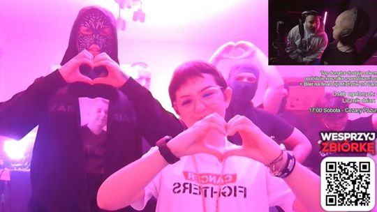 zdjęcie przedstawia live na youtube