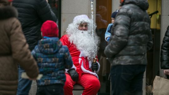 Były serdeczne życzenia i łamanie się opłatkiem. Gorliczanie spotkali się na miejskiej wigilii [ZDJĘCIA, VIDEO]