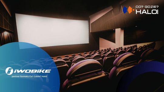 zdjęcie przedstawia sale z obrazami