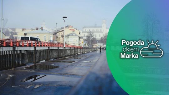 zdjęcie przedstawia most w mieście