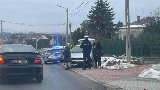 Gorlice. Zderzenie osobówek na ul. Sikorskiego [FOTO]