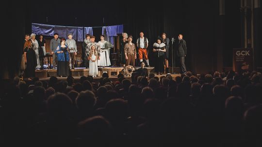 Gorlicka grupa teatralna z premierą kolejnego spektaklu. Znów pełna sala widzów.