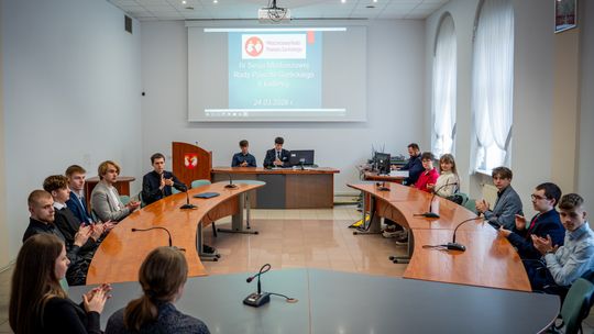 zdjęcie przedstawia sale z Młodzieżą