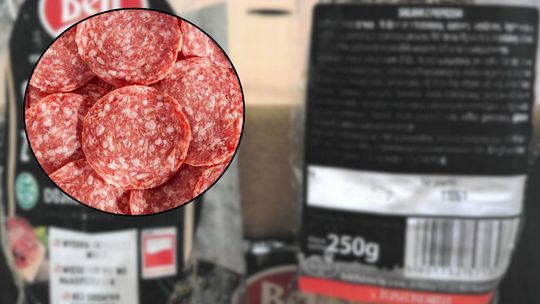 plasterki salami w kółku obok wizerunek opakowań