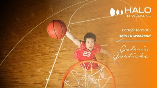 zdjęcie przedstawia zawodnika koszykówki