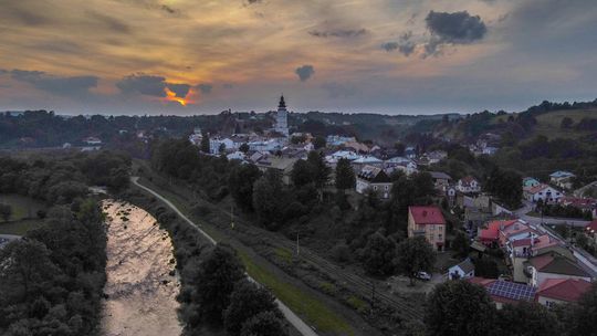 Ile trzeba zapłacić za małą działkę w ładnej okolicy? My już wiemy! Poznaj wyniki bieckiego przetargu