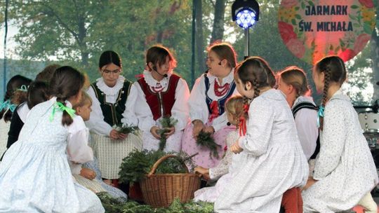 Występ podczas Jarmarku św. Michała w Ropie