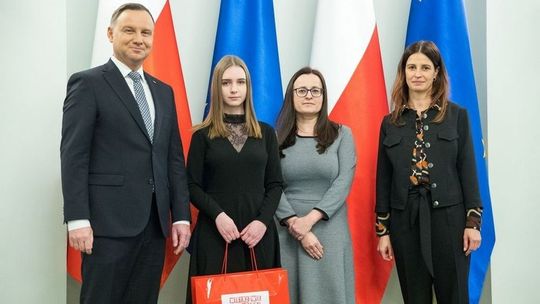 Julia Sokołowska z gorlickiego Ekonomika zajęła pierwsze miejsce w konkursie „Mistrzowie i patrioci”!