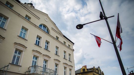 ściana ratusza w gorlicach
