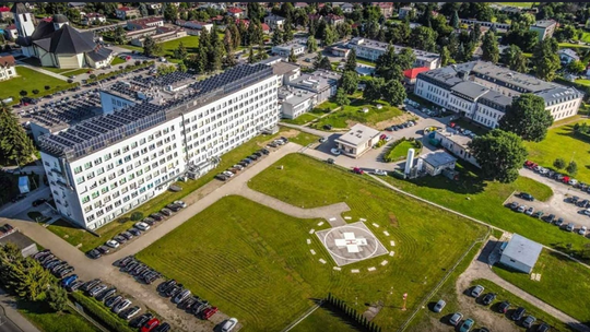 Budynek szpitala w Gorlicach – widok z lotu ptaka