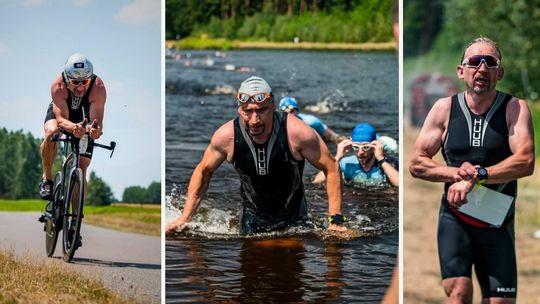 mężczyzna na rowerze, wychodzący z wody i biegnący podczas zawodów triathlonu