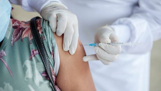 Lider szczepień od sierpnia: Bobowa. Sękowa, Moszczenica i Biecz ze znacznymi wzrostami