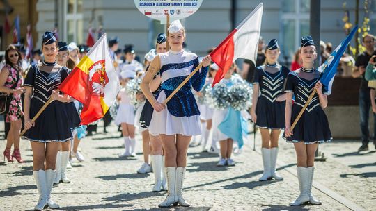 Mażoretki Domino z sukcesami mistrzostw. Brawo dziewczyny [FOTO]