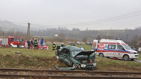 Miej się na baczności, pokonując niestrzeżony przejazd kolejowy