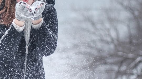 Mróz i zanieczyszczenie powietrza rosną. Jaka będzie pogoda w niedzielę i poniedziałek?