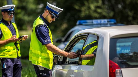 Na drogach Gorlickiego: jazda na ogonie i nietrzeźwi za kółkiem