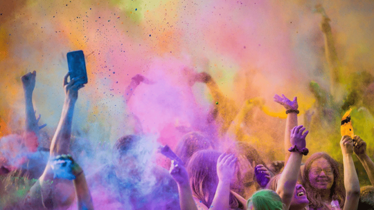 Najbliższą niedzielę spędź na Festiwalu Kolorów – to święto radości i wolności