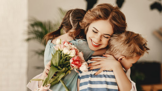 Najsilniejsza na całym świecie! Najukochańsza Mama – Najpiękniejsze życzenia na Dzień Matki