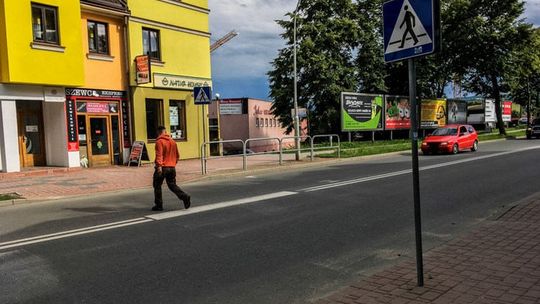 Nie ma pasów na pasach. Czy piesi mogą czuć się bezpiecznie?