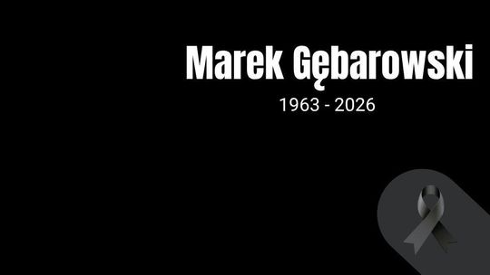 zdjęcie przedstawia czarną planszę