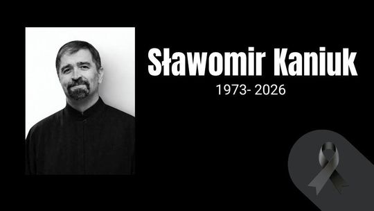 zdjęcie przedstawia czarno-biały portret mężczyzny