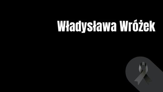 zdjęcie przedstawia czarno-białe zdjęcie mężczyzny