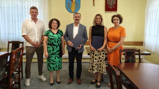 Podpisano umowę na remont trzech odcinków w Gminie Lipinki
