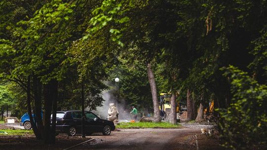 Odwiedziliśmy parkowy plac budowy. Efekty prac są już coraz widoczniejsze. Sami zobaczcie.