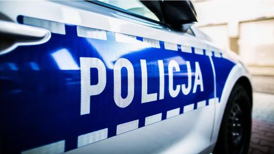 Oszustwa finansowe w powiecie. Straty liczone w milionach zdjęcie przedstawia radiowóz