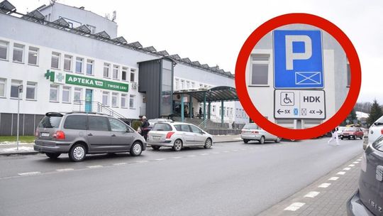 zdjęcie przedstawia samochody na parkingu szpitalnym