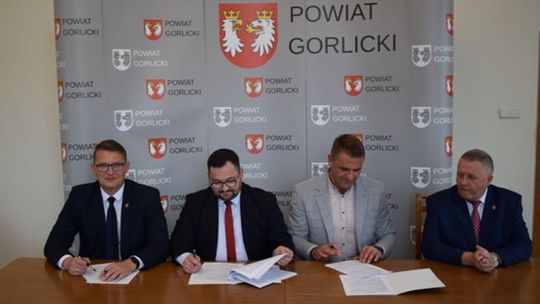 Uczestnicy spotkania w Starostwie Powiatowym w Gorlicach