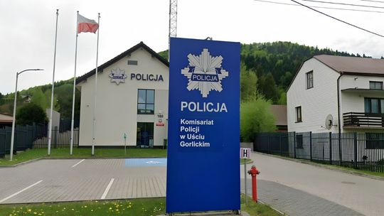 budynek komisariatu w Uściu Gorlickim