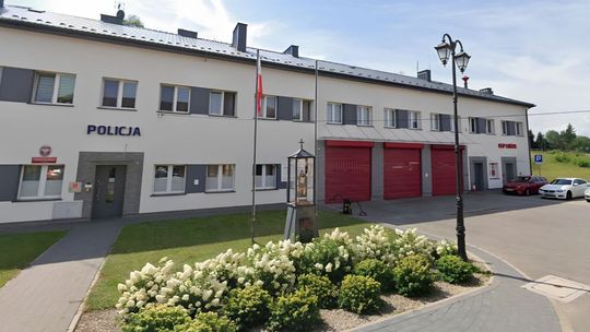 budynek policji oraz straży pożarnej