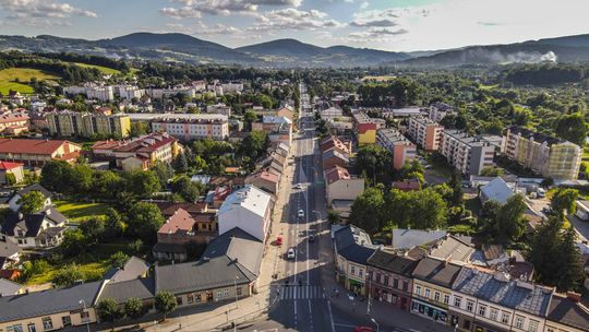 Polski Ład po gorlicku: wsparcie budowy krytego basenu w Sękowej, centrum kultury w Bobowej, wieży widokowej w Moszczenicy