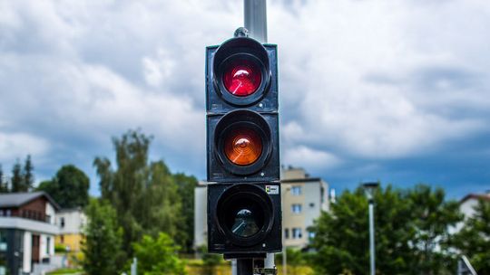 Przepuszczenie na pasach pierwszym krokiem do miłości? Podryw metodą „na kolizję”