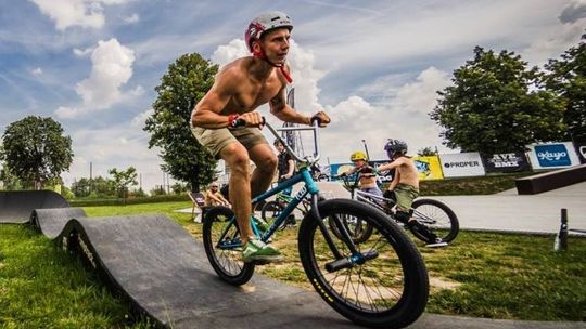 Pumptrack dla każdego, i starego, i młodego