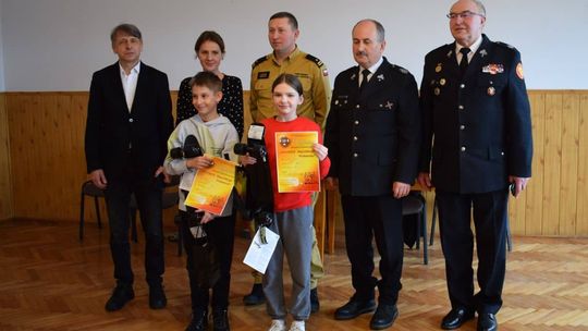Reprezentanci gminy Biecz w konkursie „Młodzież Zapobiega Pożarom”