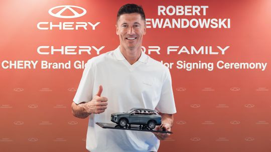 Robert Lewandowski zostaje Ambasadorem Marki CHERY! Filozofia „For Family” w globalnym wydaniu