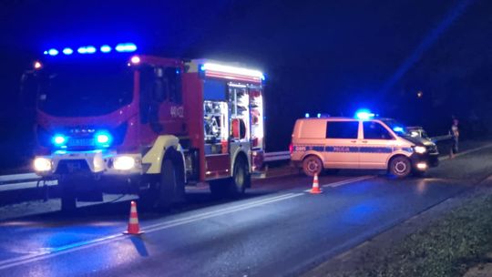 zdjęcie przedstawia wypadek na drodze