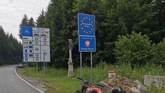 Słowacja zamyka dziesięć przejść granicznych z Polską. Do odwołania!