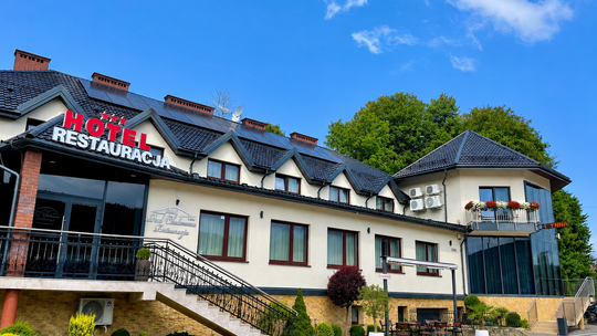 zdjęcie przedstawia Hotel & Restauracja „Pod Chełmem”