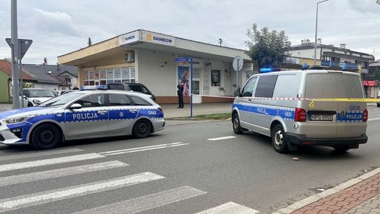 radiowozy na ulicy w nowym sączu