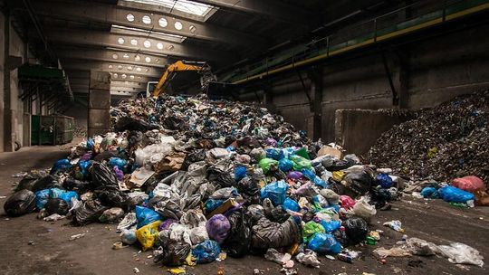 Sprawdziliśmy stawki za śmieci w gminach Gorlickiego. Możecie być zaskoczeni różnicami w cenach.