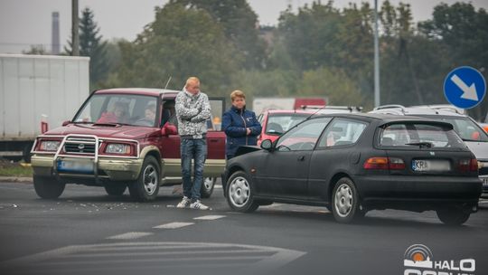 Stłuczka, mandaty, korek na obwodnicy. Wtorek w Gorlicach