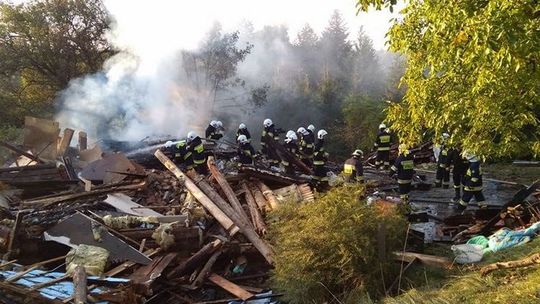 Strażak stracił dorobek życia – ogień doszczętnie strawił jego dom. Trwa zbiórka.