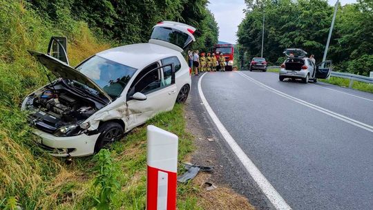 szymbark kolizja wypadek na zakrętach vw toyota