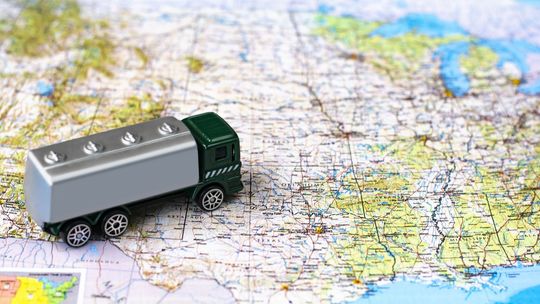 Terminowość w branży transportowej coraz ważniejsza
