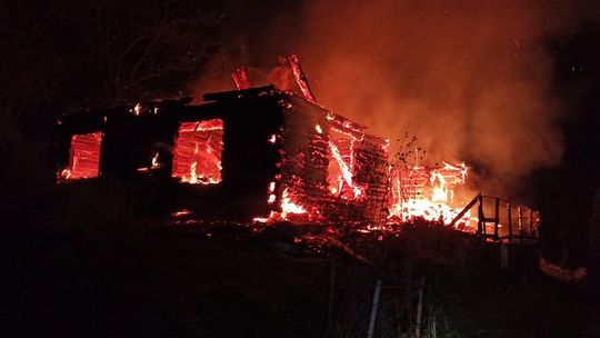 Tragedia w Bystrej. Na miejscu pracował prokurator. Jeszcze dziś pojawi się biegły sądowy