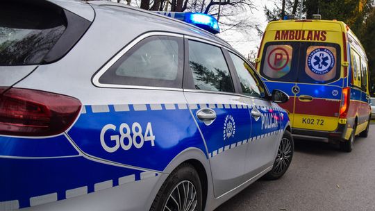 zdjęcie przedstawia radiowóz i karetkę ZRM