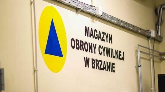 zdjęcie przedstawia ścianę na której pisze magazyn obrony cywilnej w brzanie